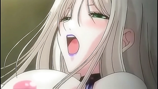 Seductive Yubisaki: Luscious Lips and Alluring Eyes Catch Your Attention