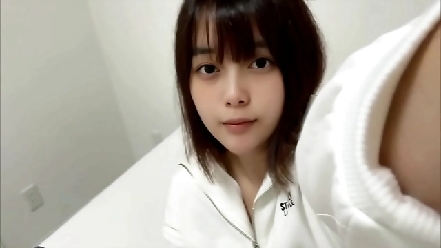 I Can t Believe How Tight My New Jeans Feel When I Rub One Out—My Embarrassing Story