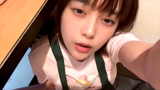 JAV Cutie Mops the Floor with Full Moist! ღ◡◝ღ