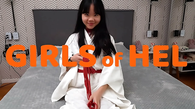 Enchanting Girl in White Kimono Ravishes with Erotic Romance